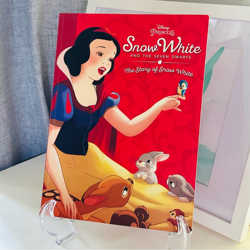 Disney Princess Snow White & the Seven Dwarfs Paperback Storybook Picture Book